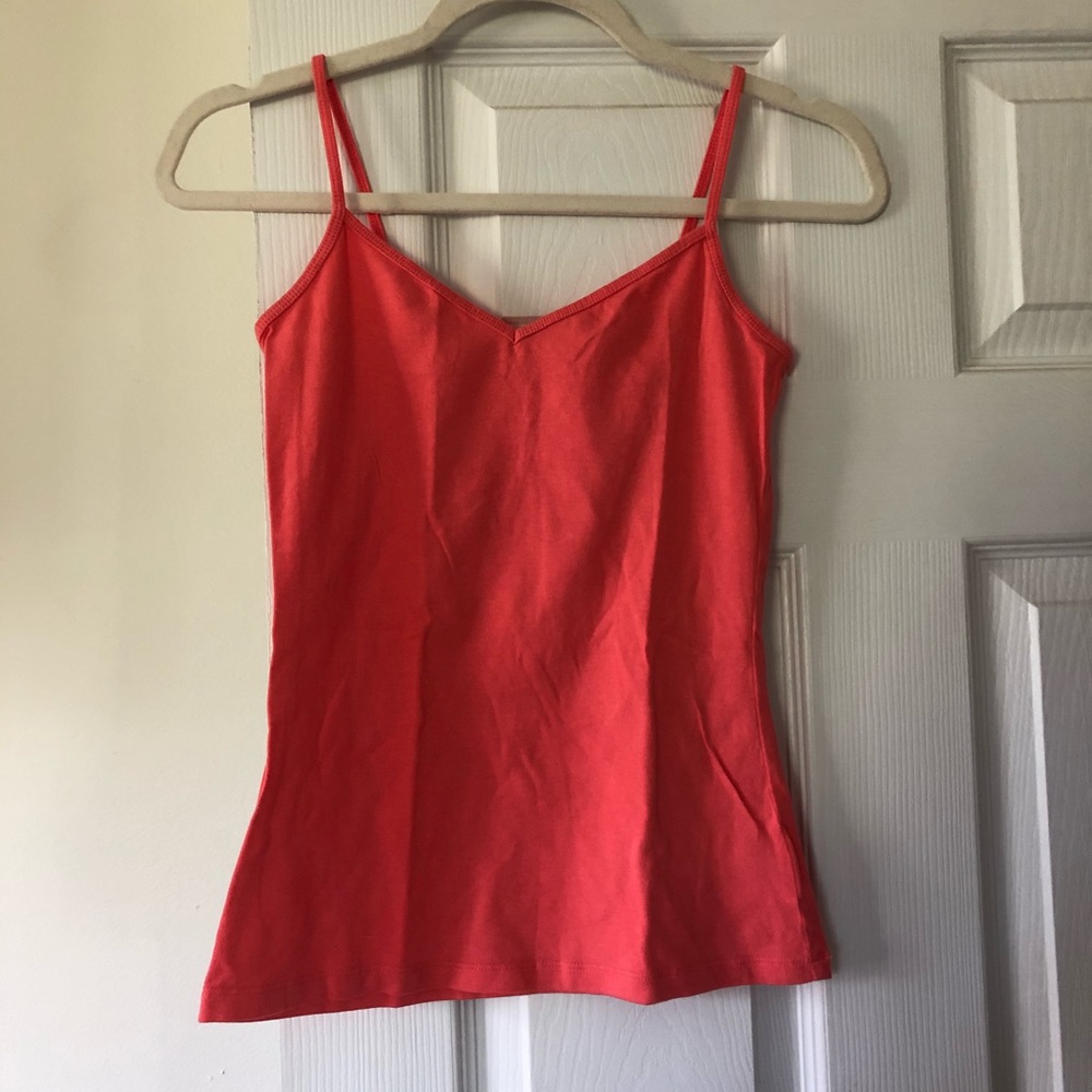 Old navy fitted tank